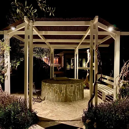 Hylas Luxury فندق مبيت وإفطار 4*