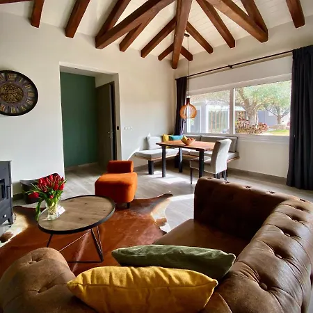Hylas Luxury Bed and Breakfast *