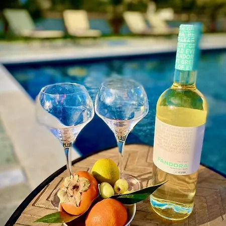 Bed and Breakfast Hylas Luxury Κοιλάδα