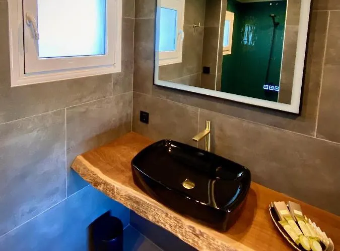 Hylas Luxury فندق مبيت وإفطار